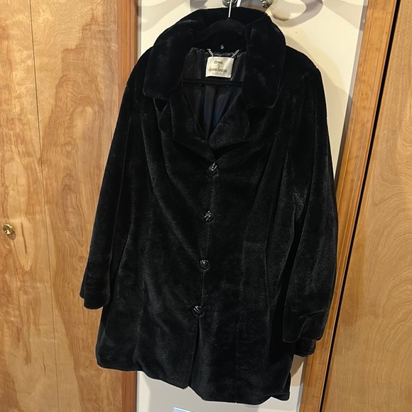 Dennis by Dennid Basso Gold Jackets & Blazers - Vintage Luxurious Black Teddy Jacket with Plush Faux Fur